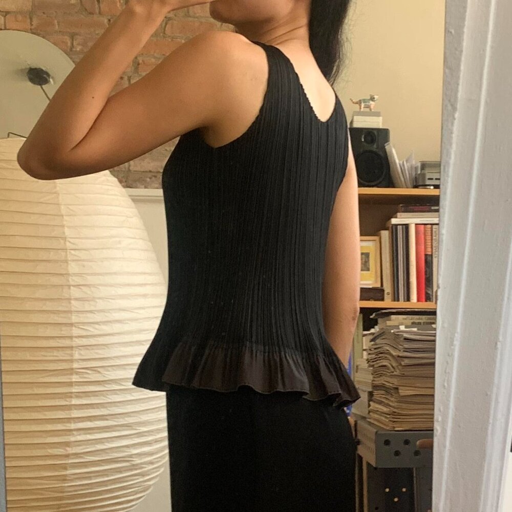 Issey Miyake Pleats Please Tank with Cotton Ruffle - Picture 3 of 7